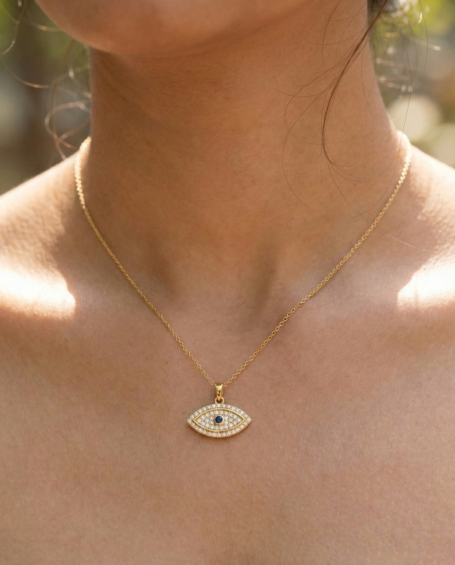 "Sparkling Cat Eye Necklace" (Alloy brass)