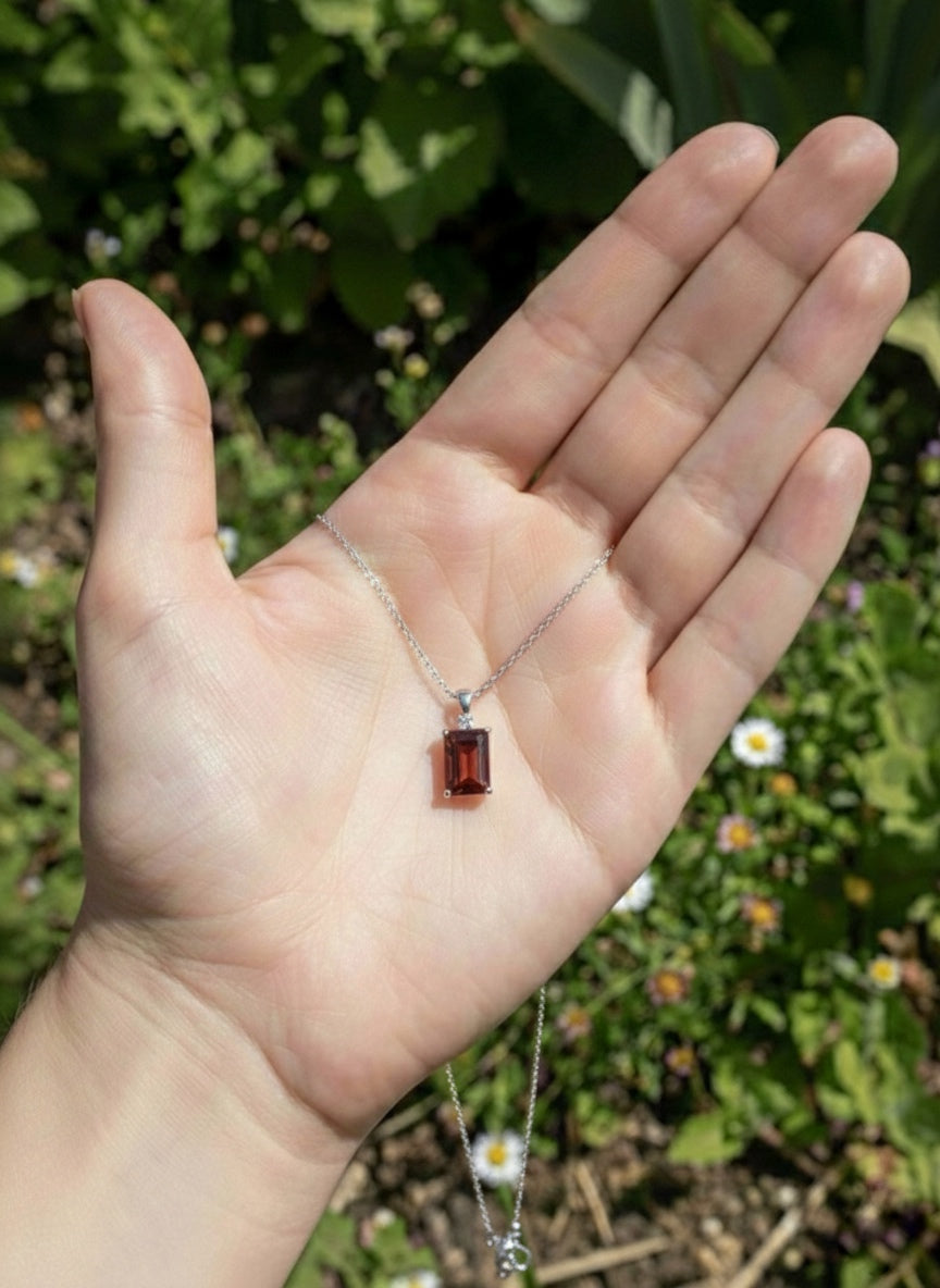Emerald-Cut Garnet Necklace (Alloy Brass)