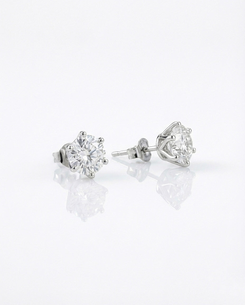 Diamond-Glow Studs